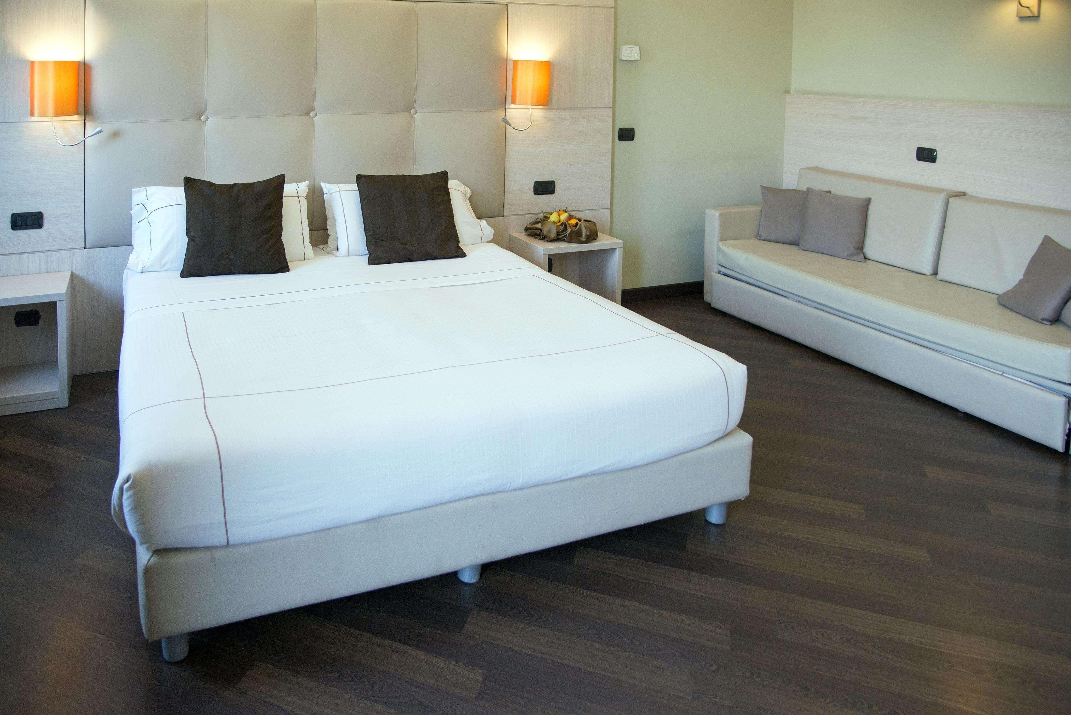 Acca Palace Aa Hotels Milano Esterno foto