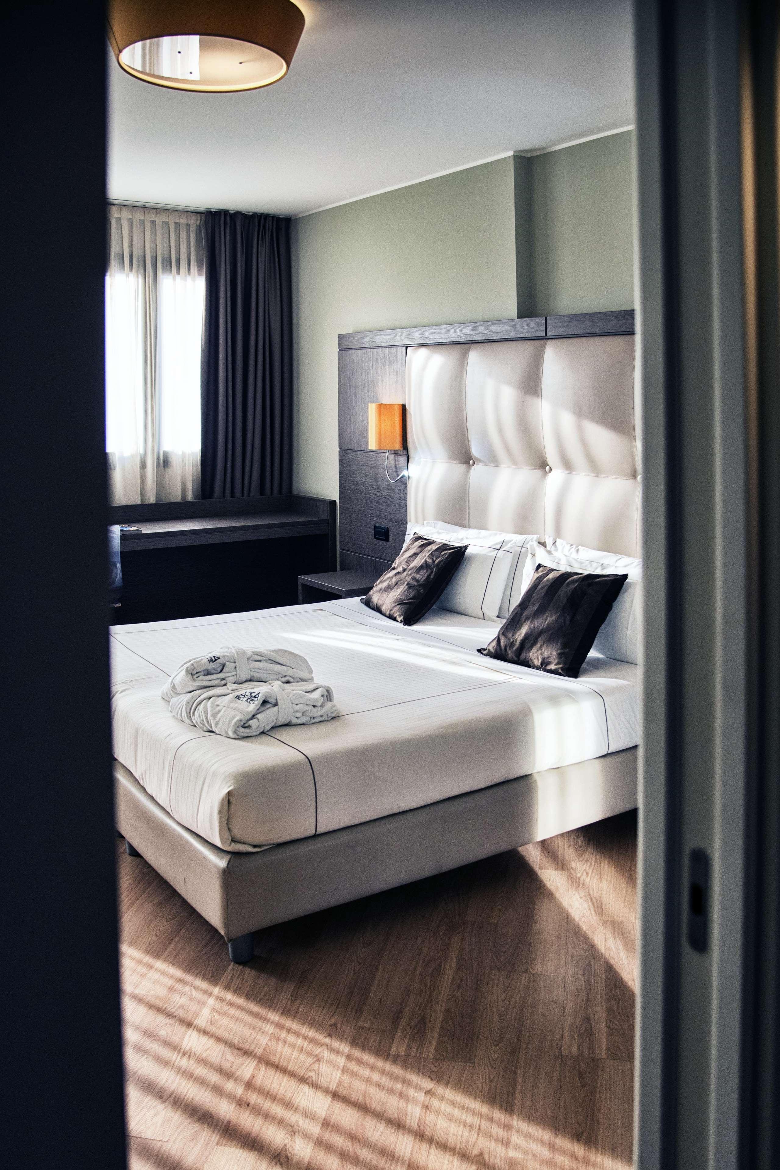 Acca Palace Aa Hotels Milano Esterno foto
