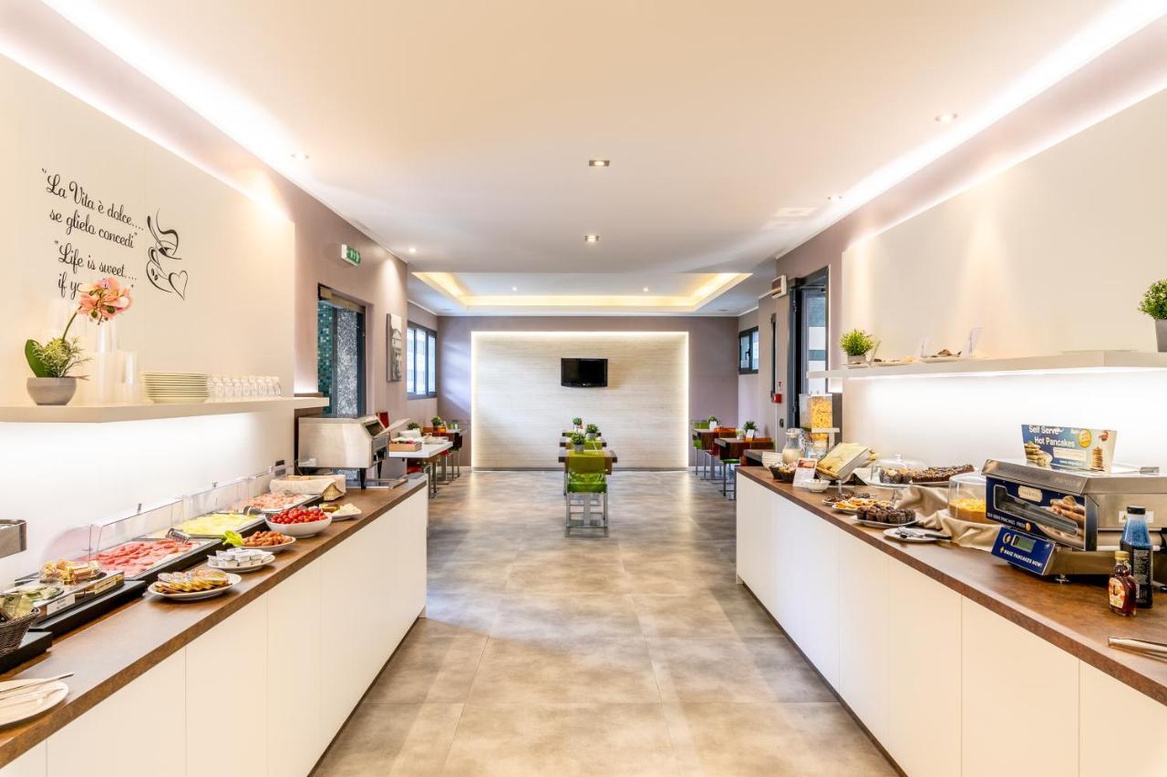 Acca Palace Aa Hotels Milano Esterno foto