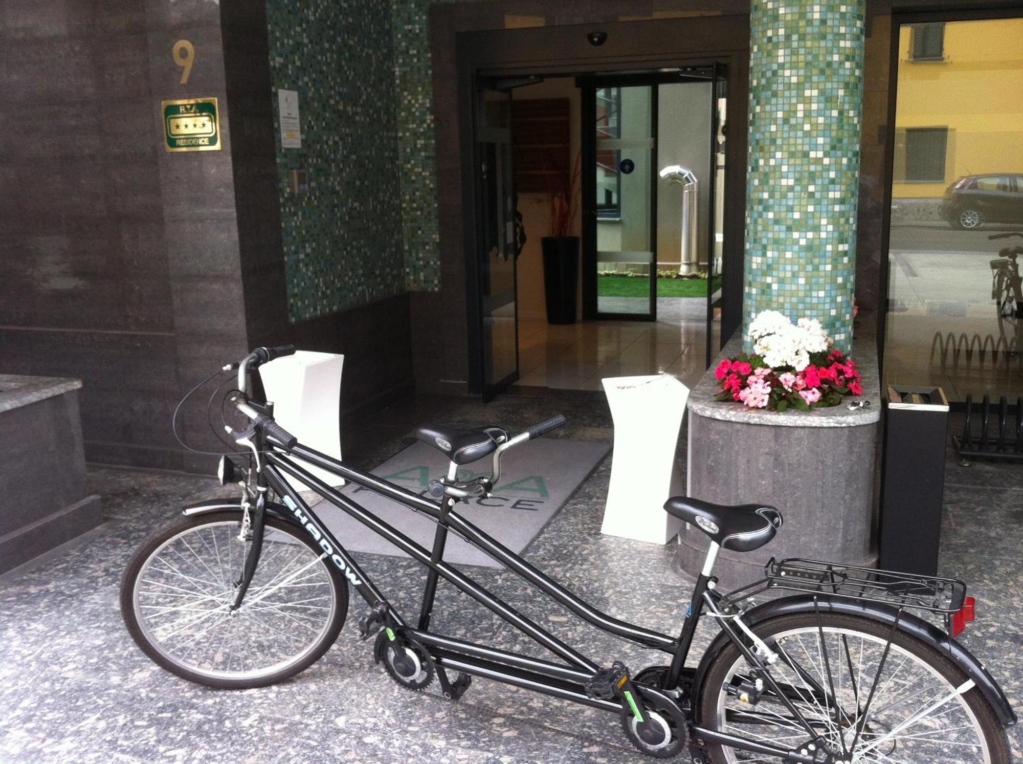 Acca Palace Aa Hotels Milano Esterno foto